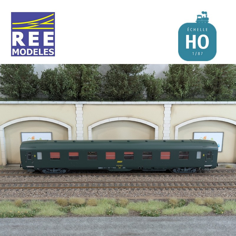 Voiture DEV AO Courte B8 ex-A8 U53 vert SNCF EP IV HO REE VB-395 - Maketis