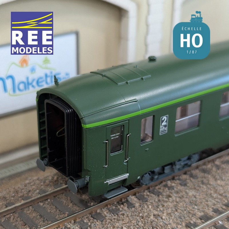 Voiture DEV AO Courte B8 ex-A8 U53 vert SNCF EP IV-V HO REE VB-397 - Maketis