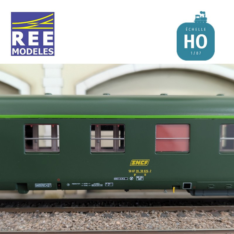 Voiture DEV AO Courte B8 ex-A8 U53 vert SNCF EP IV-V HO REE VB-397 - Maketis